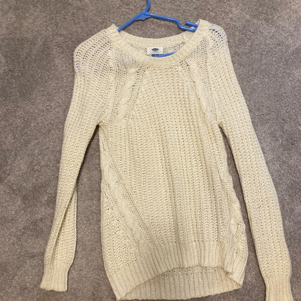 Old navy sweater